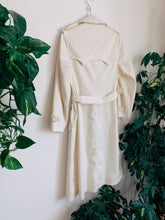Load image into Gallery viewer, Vintage Cream London Trench Coat
